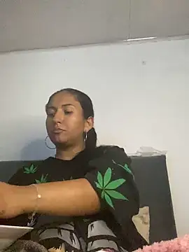 luna asss online show from 10-23-25, 10:19