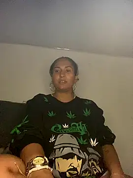 luna asss online show from 10-24-25, 07:57