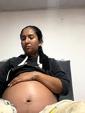 luna asss online show from 10-31-25, 05:31