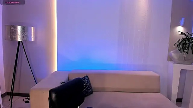 SamanthaKlein  online show from 10-27-25, 01:50