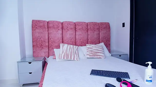 kendal rossi online show from 11-28-25, 12:16