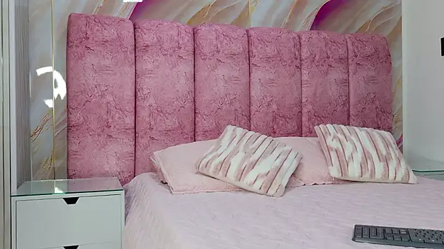 kendal rossi online show from 03-25-26, 11:53