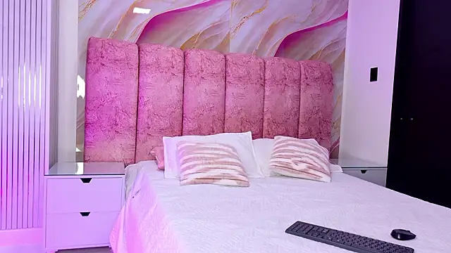 kendal rossi online show from 02-14-26, 12:05