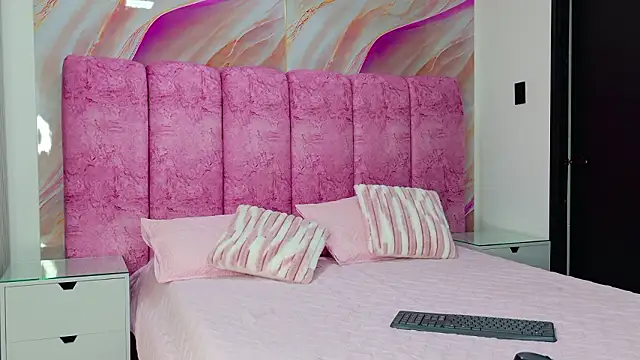 kendal rossi online show from 02-18-26, 12:01