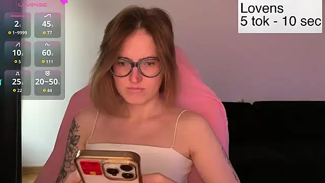Sexy Sweets online show from 06-19-26, 04:02