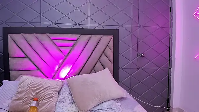 Naomi-Haruno online show from 02-27-25, 03:29