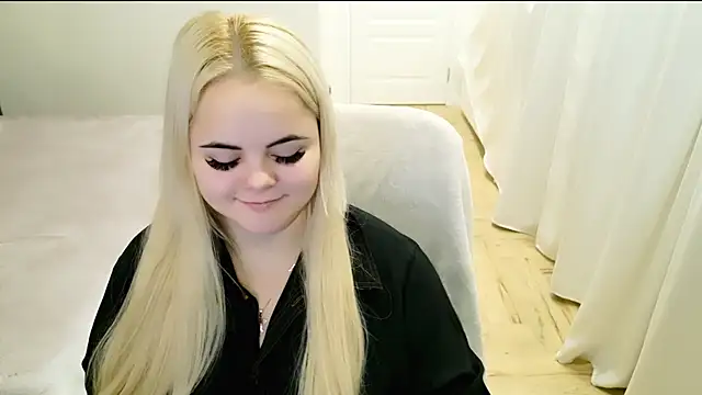 lovely-eyes online show from 01-22-25, 10:26