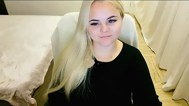 lovely-eyes online show from 03-18-25, 12:08
