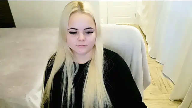 lovely-eyes online show from 01-26-25, 06:07