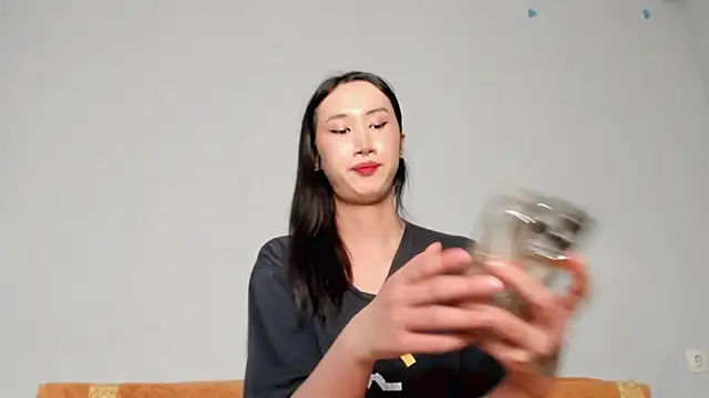 asian kiya online show from 12-16-25, 02:38