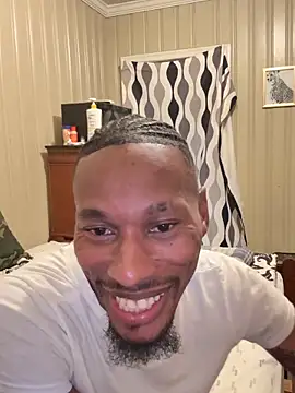 Snapshot of KingDerRico chatting on 04-14-26, 11:10 KingDerRico online show from 04-14-26, 11:10