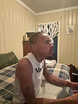 KingDerRico online show from 03-25-26, 07:57