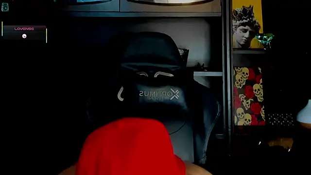 Snapshot of RickG_Oficial chatting on 10-18-25, 01:18 RickG Oficial online show from 10-18-25, 01:18