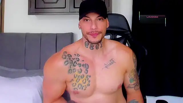 Snapshot of RickG_Oficial chatting on 04-03-26, 06:58 RickG Oficial online show from 04-03-26, 06:58