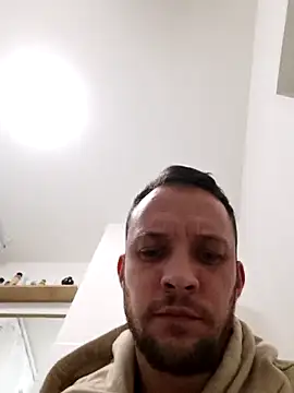 Snapshot of Chriso0007 chatting on 10-20-25, 01:29 Chriso0007 online show from 10-20-25, 01:29