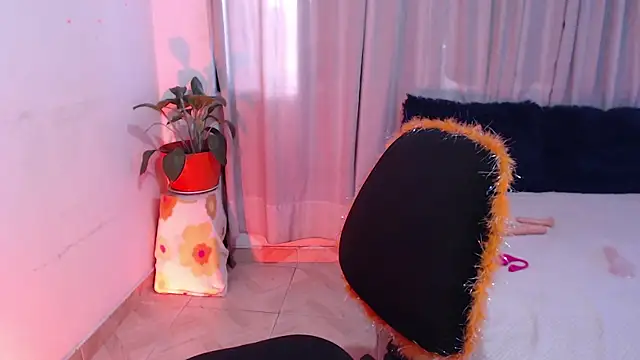 Zoe--khalL online show from 12-16-24, 10:56