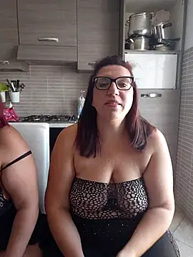 Snapshot of carolyne2023 chatting on 11-05-25, 08:28 carolyne2023 online show from 11-05-25, 08:28