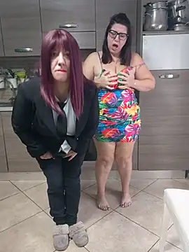 Snapshot of carolyne2023 chatting on 11-24-25, 08:14 carolyne2023 online show from 11-24-25, 08:14