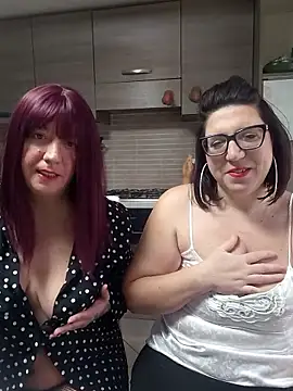 Snapshot of carolyne2023 chatting on 01-09-26, 08:21 carolyne2023 online show from 01-09-26, 08:21