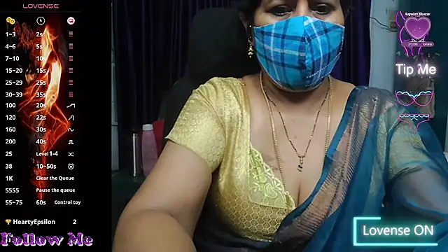 Snapshot of Rani_Darling_99 chatting on 05-17-26, 08:31 Rani Darling 99 online show from 05-17-26, 08:31