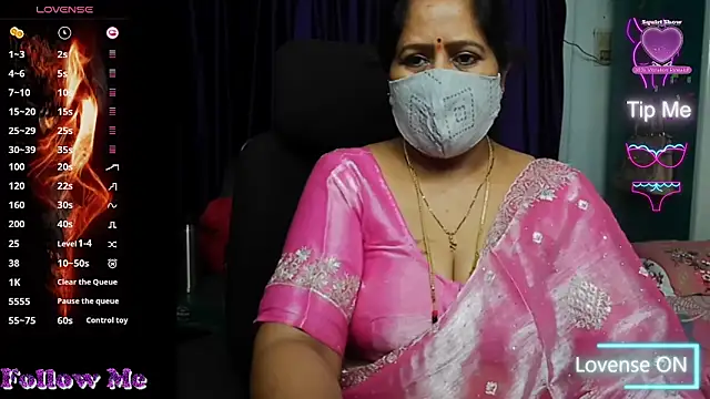 Snapshot of Rani_Darling_99 chatting on 05-08-26, 02:32 Rani Darling 99 online show from 05-08-26, 02:32