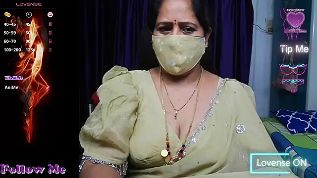 Snapshot of Rani_Darling_99 chatting on 05-06-26, 02:21 Rani Darling 99 online show from 05-06-26, 02:21
