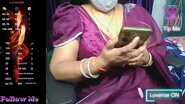 Snapshot of Rani_Darling_99 chatting on 06-06-26, 02:22 Rani Darling 99 online show from 06-06-26, 02:22