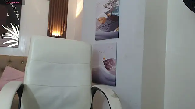 xlunna online show from 09-26-25, 08:05