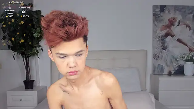 Felix Rey online show from 02-07-26, 01:41