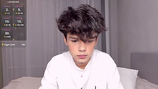 Felix Rey online show from 06-28-26, 11:00