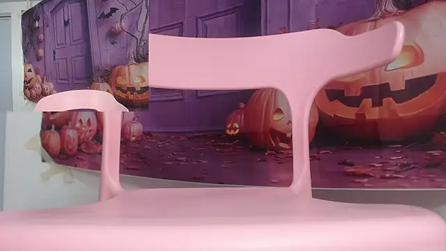 Kitty Mifl online show from 10-28-25, 03:18