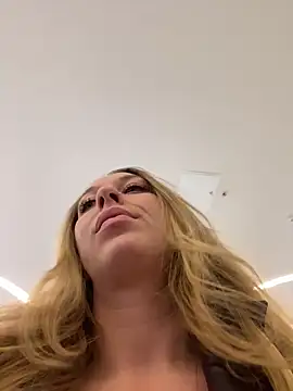 Sweet   Emily online show from 02-15-26, 03:22