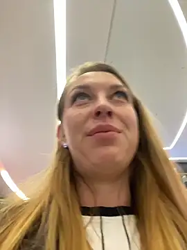 Sweet   Emily online show from 12-14-25, 11:38