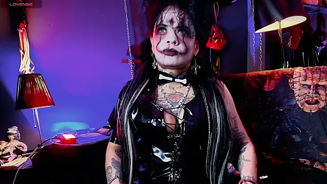 MorganaCrowley online show from 10-21-25, 07:57