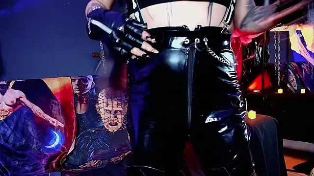 MorganaCrowley online show from 10-24-25, 12:04