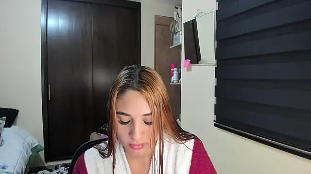 Amy Walker online show from 04-15-26, 07:18