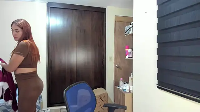 Amy Walker online show from 12-19-25, 06:54