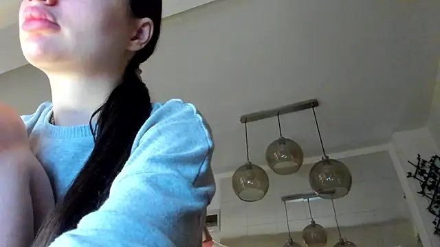 Snapshot of IreneVON chatting on 12-21-25, 04:25 IreneVON online show from 12-21-25, 04:25