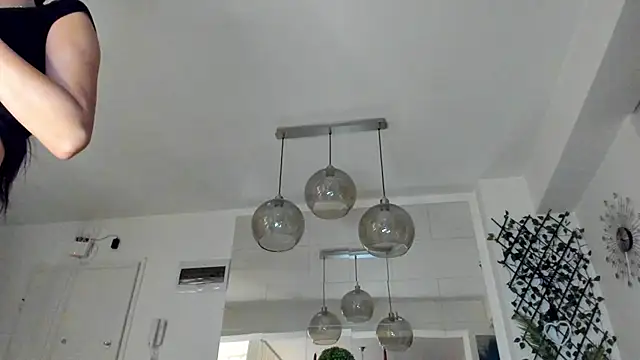 Snapshot of IreneVON chatting on 11-23-25, 06:01 IreneVON online show from 11-23-25, 06:01