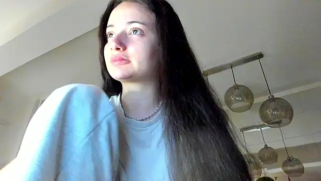 Snapshot of IreneVON chatting on 12-03-25, 04:02 IreneVON online show from 12-03-25, 04:02