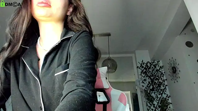 Snapshot of IreneVON chatting on 04-30-26, 04:52 IreneVON online show from 04-30-26, 04:52