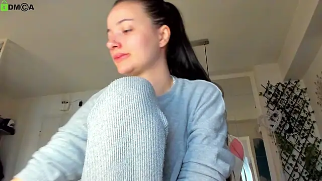 IreneVON online show from 04-07-26, 04:14