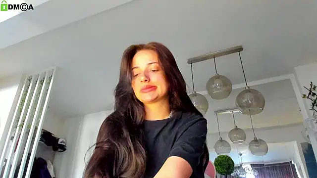 Snapshot of IreneVON chatting on 05-24-26, 04:12 IreneVON online show from 05-24-26, 04:12