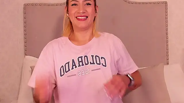 Emily robertss online show from 09-18-25, 03:31