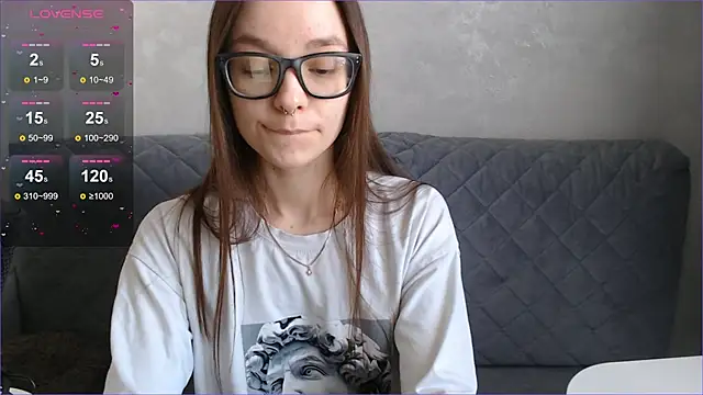 Snapshot of Amarieni chatting on 03-19-25, 02:13 Amarieni online show from 03-19-25, 02:13