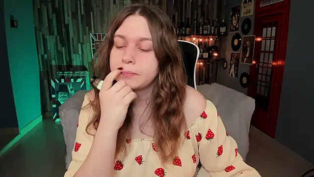 FioraMarmoris online show from 03-27-26, 06:11