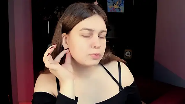 Snapshot of FioraMarmoris chatting on 02-01-26, 07:39 FioraMarmoris online show from 02-01-26, 07:39