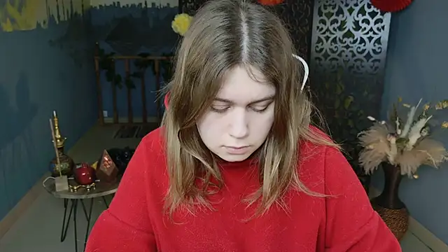 Snapshot of FioraMarmoris chatting on 03-08-25, 05:07 FioraMarmoris online show from 03-08-25, 05:07
