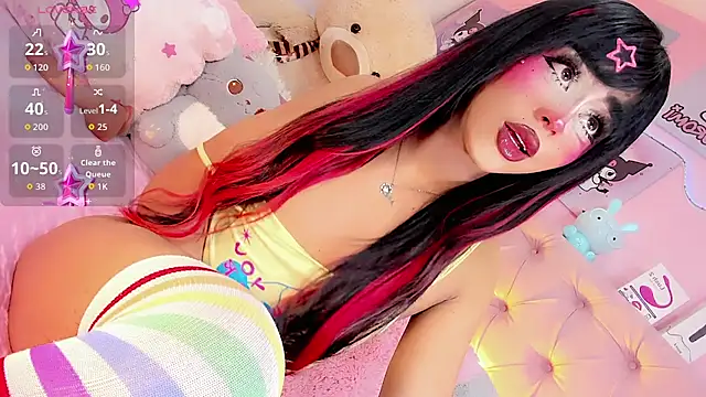 Snapshot of Cute_Roxxy chatting on 05-10-26, 12:25 Cute Roxxy online show from 05-10-26, 12:25
