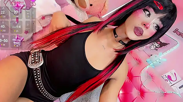 Snapshot of Cute_Roxxy chatting on 06-12-26, 06:16 Cute Roxxy online show from 06-12-26, 06:16